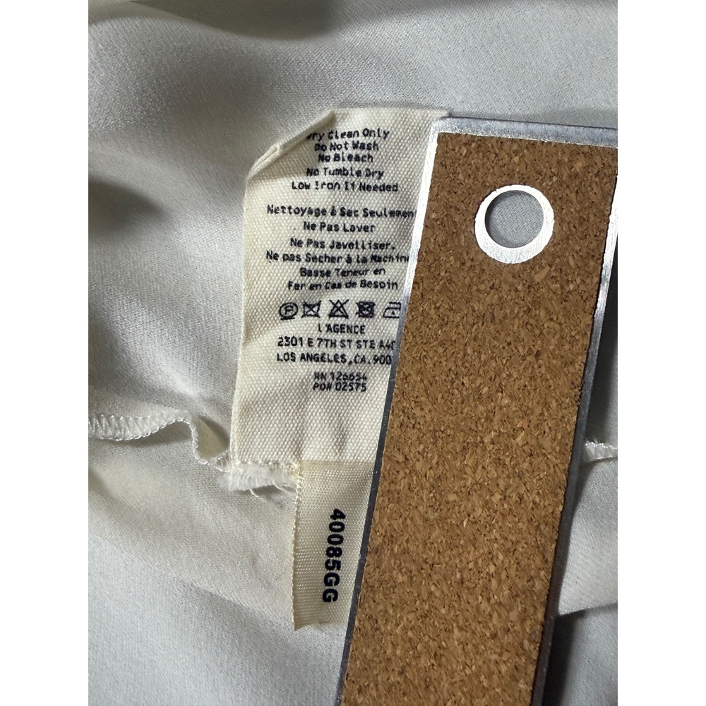 L'AGENCE Ivory 100% Silk Smocked Cuff Button Down Blouse Size Medium Ivory White - Picture 9 of 9